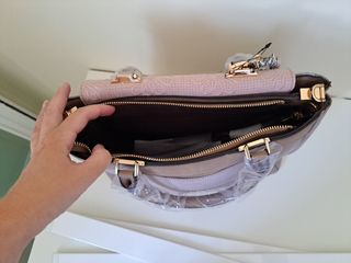 Bolso mano beige y rosa