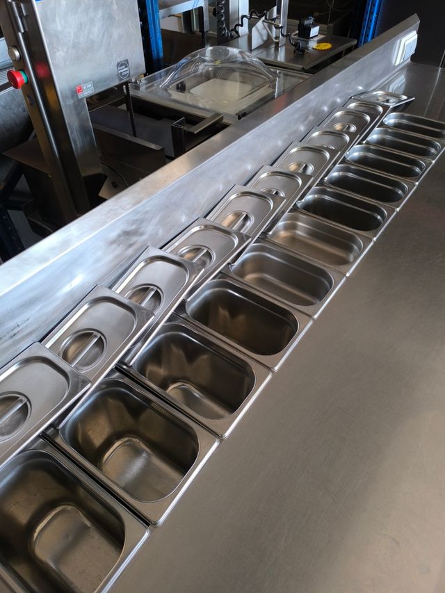 Mesa fría ingredientes - 11 cubetas.