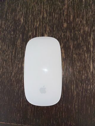 Mouse Apple inalámbrico blanco a pilas