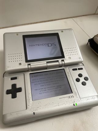 Nintendo DS Plata - Consola Portátil