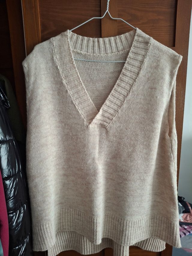 Jersey beige sin mangas