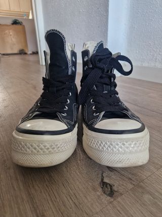 Converse negras plataforma