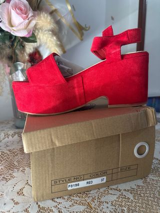 Sandalias rojas plataforma - talla 37
