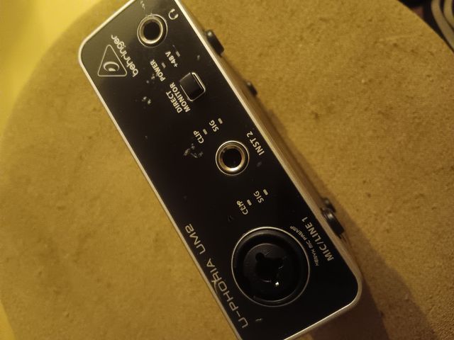 Behringer U-phoria UM2 registratore vocale