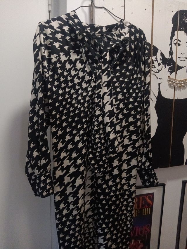 Vestido blanco y negro