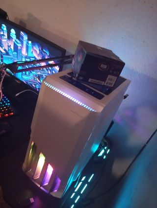 Setup gaming MSI: monitores y más