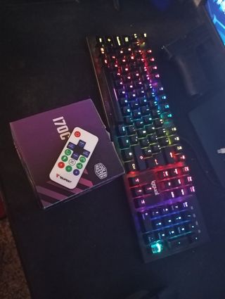 Setup gaming MSI: monitores y más