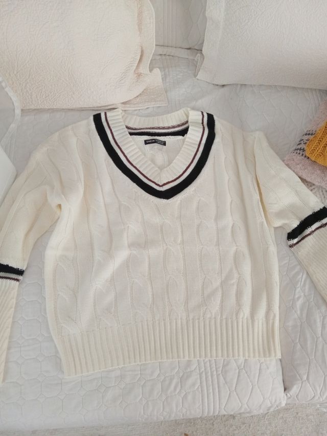 Jersey punto blanco cuello pico