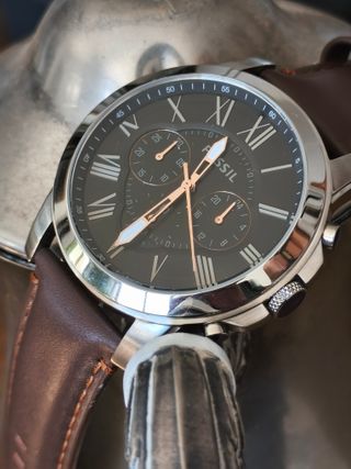 FOSSIL FS4813 – Estilo clásico, correa cuero