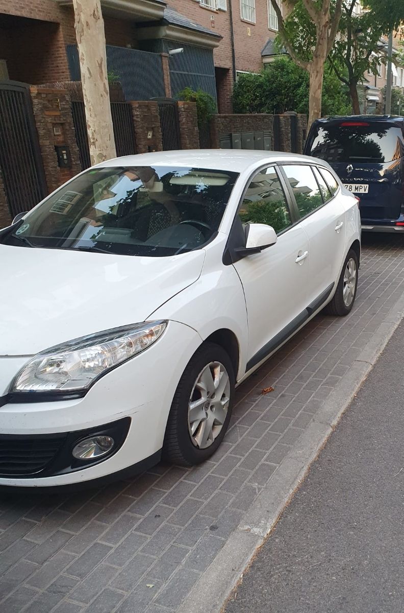 Renault Megane 2014 - foto 1