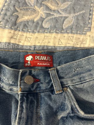 Mini Falda Vaquera Snoopy pull and bear