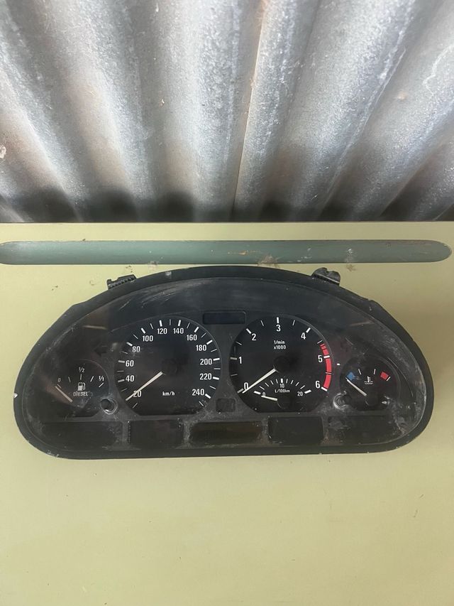 Quadro contachilometri BMW E36