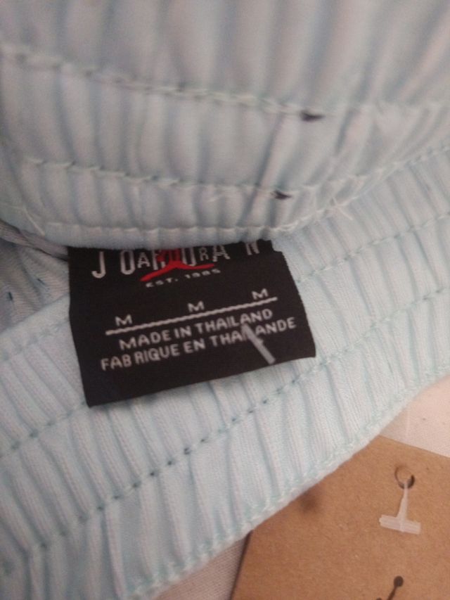 Shorts Jordan azules y blancos