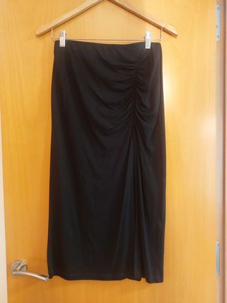 Falda midi negra - systemaction
