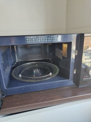 Microondas Samsung 23L - 800W