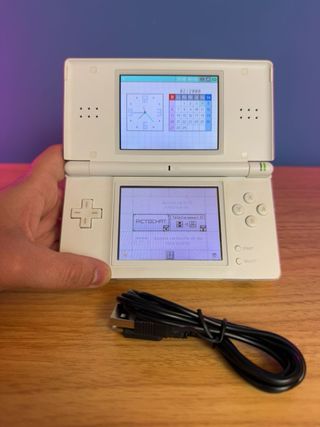 Nintendo DS blanca - Consola Portátil