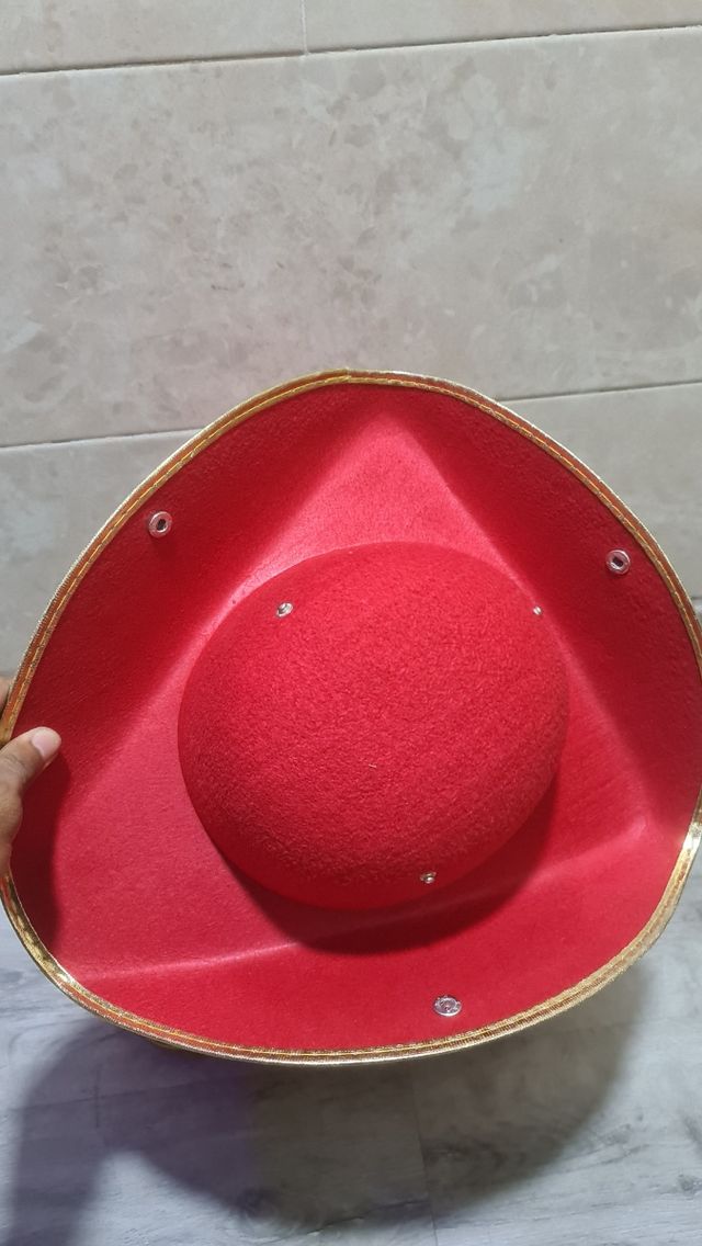 24 Sombreros Capitan Morgan - Rojo y Dorado