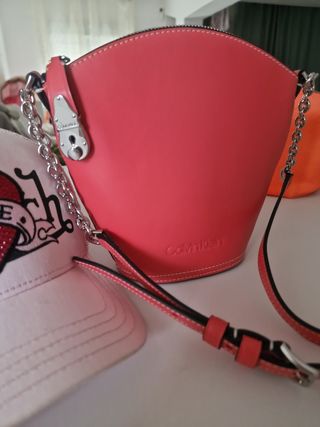 Bolso Calvin Klein rojo