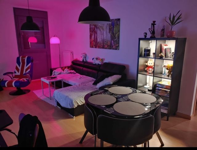 Habitación en piso compartido solo mujer