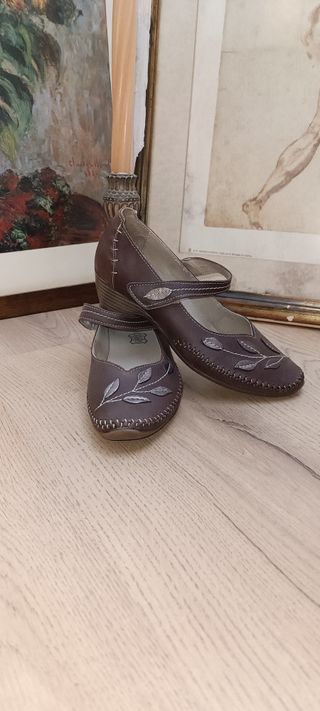 Zapato de cuero tipo Hobbit