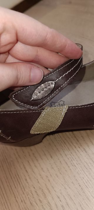 Zapato de cuero tipo Hobbit