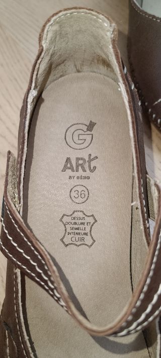 Zapato de cuero tipo Hobbit