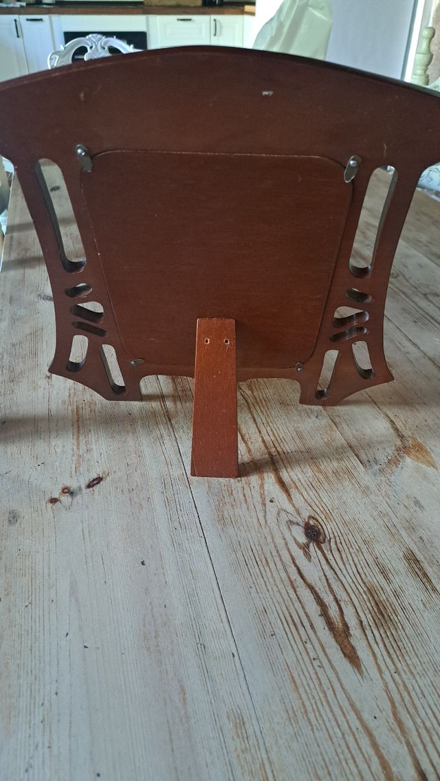 Specchio modernista.