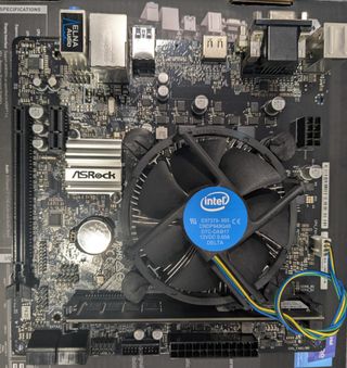 Intel i5-9400 + Placa Base ASROCK + 8Gb RAM DDR4