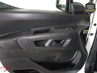 Peugeot Partner PRO STANDARD 600kg BlueHDi 100 S&S 6 Vel. 3 PLAZAS