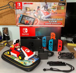 Nintendo Switch + Mario Kart Live Homecircuit