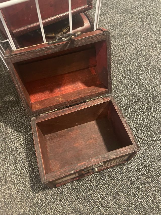 Mini cofres madera vintage.