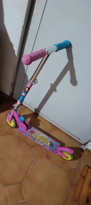 Monopattino bimba Me Contro Te rosa