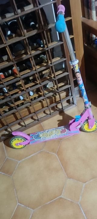 Monopattino bimba Me Contro Te rosa