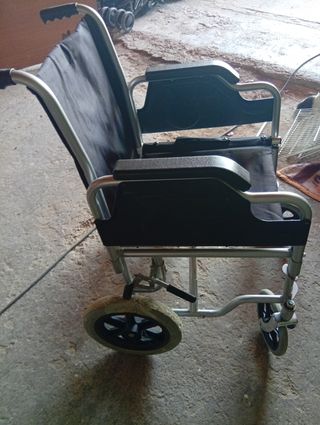 Silla de ruedas plegable