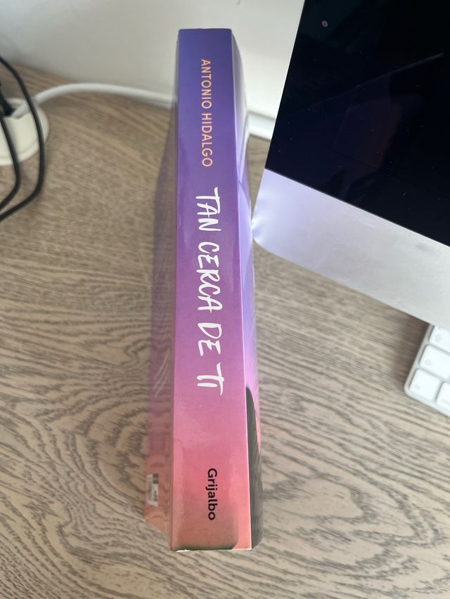 Tan cerca de ti / Close to You (Spanish Edition)