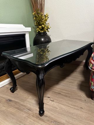Mesa negra estilo barroco