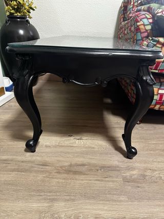 Mesa negra estilo barroco