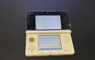 Nintendo 3DS bianco + 8 giochi