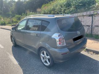 Toyota Corolla verso 2005