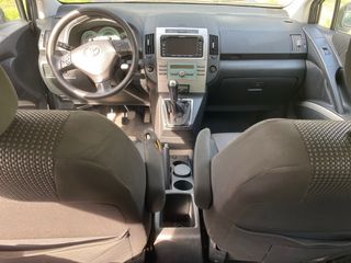Toyota Corolla verso 2005