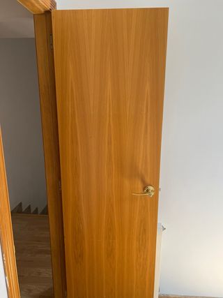 7 Puertas Madera - Interior