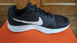Bamba NIKE running negra - Talla 36.5