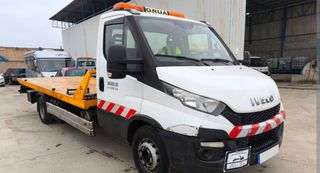 Grua, transporte de vehículos locales y nacionales