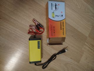 Cargador baterías 12V