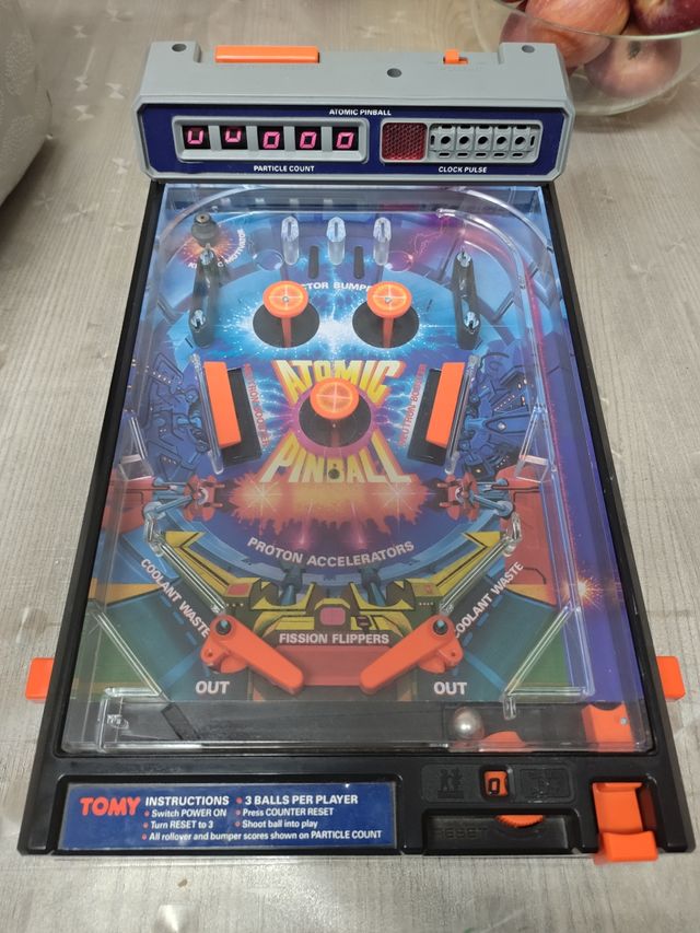 Pinball Atomic di Tomy