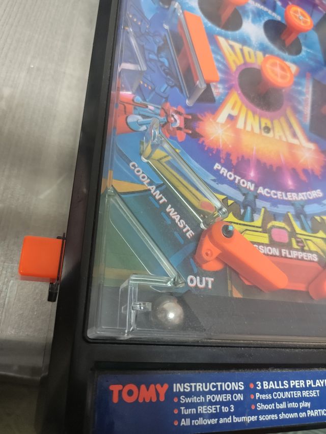 Pinball Atomic di Tomy