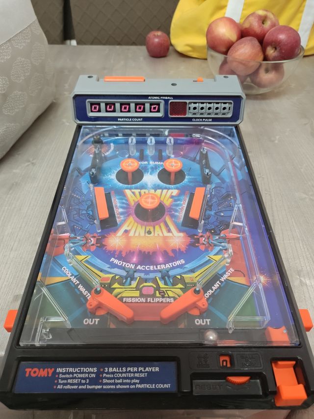 Pinball Atomic di Tomy