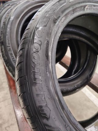 4 Neumáticos 285/45 R21