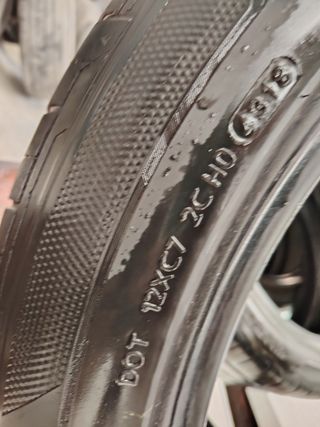 4 Neumáticos 285/45 R21