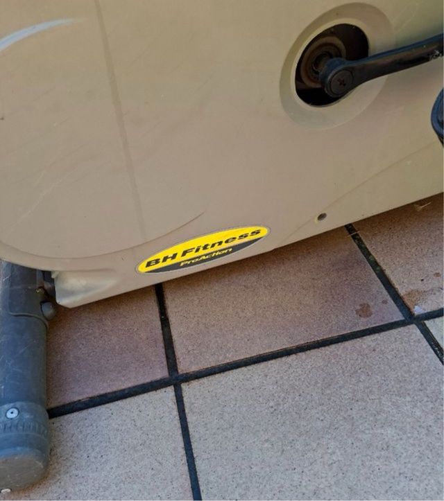 Bicicleta estática BH Fitness Pro Action OFERTA